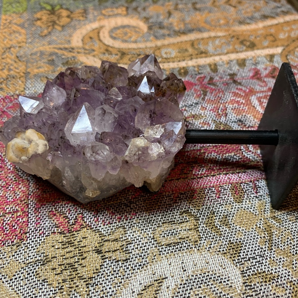 Amethyst crystals - Picture 5 of 8